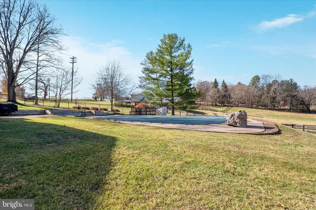 $899,900 | 39704 Rickard Road, Lovettsville, VA 20180