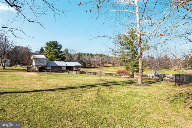 $899,900 | 39704 Rickard Road, Lovettsville, VA 20180