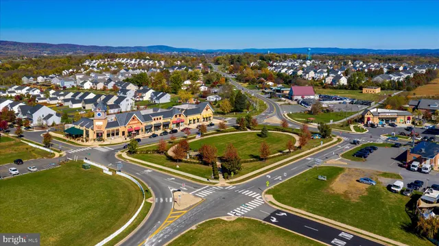 $899,900 | 39704 Rickard Road, Lovettsville, VA 20180