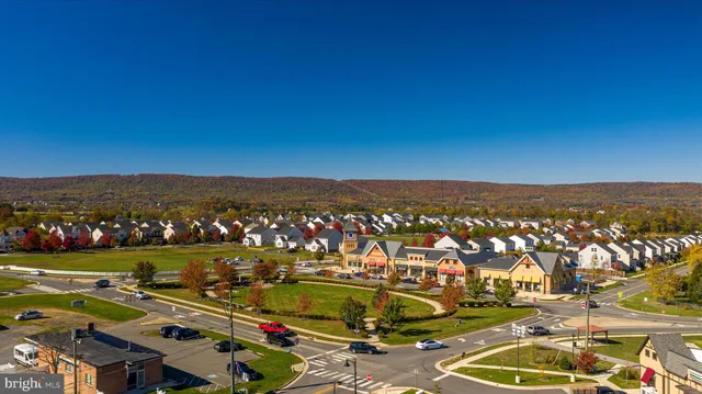 $899,900 | 39704 Rickard Road, Lovettsville, VA 20180