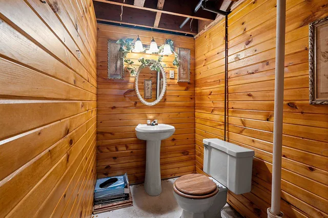 $280,000 | 905 Washington Street, Fremont, WI 54940