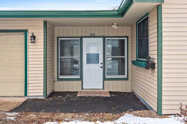 $280,000 | 905 Washington Street, Fremont, WI 54940