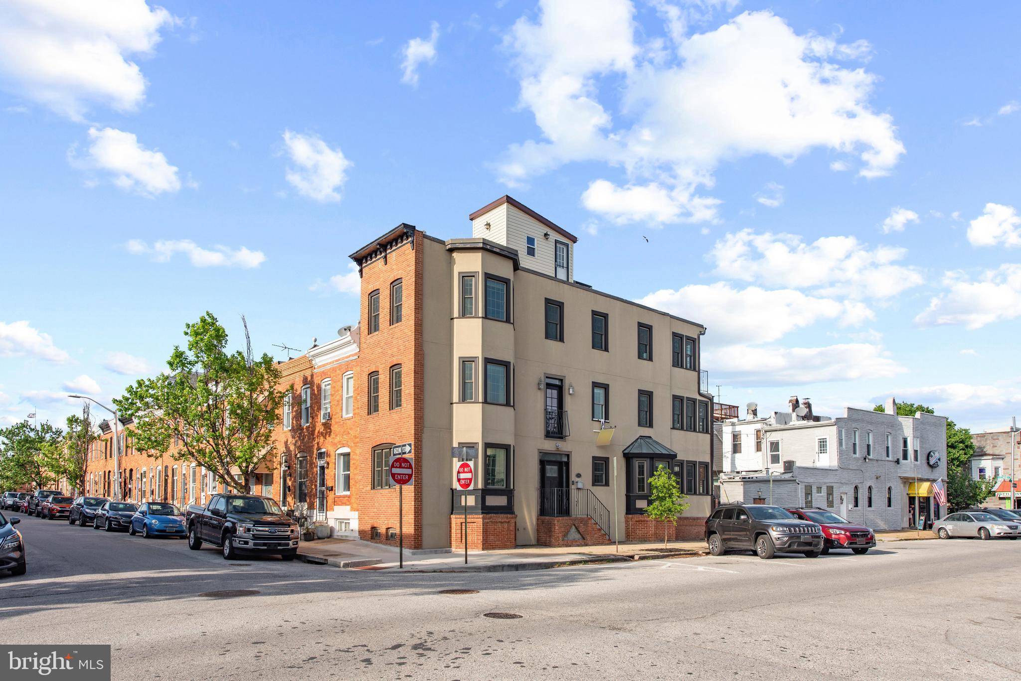 749 South Decker Ave  