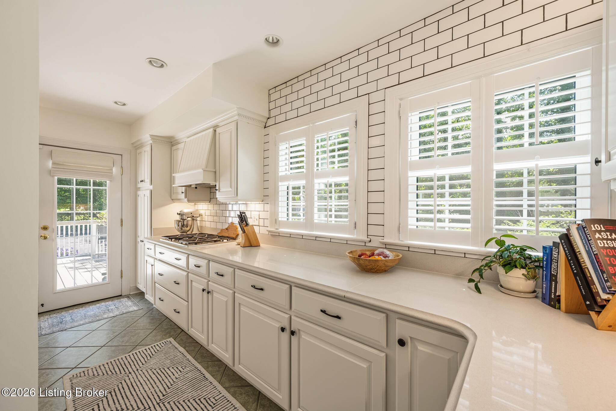 2802 Lexington Road Louisville, KY 40206 - Photo 34 of 60 2802 Lexington Rd-24