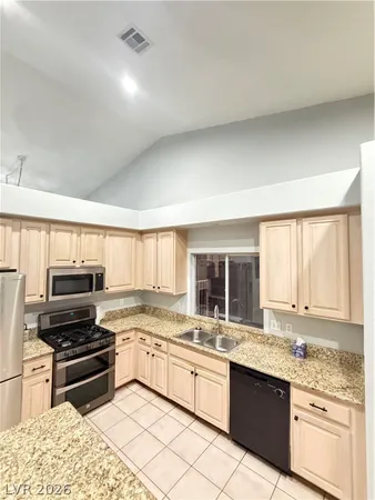 $2,395 | 2763 Chokecherry Avenue, Henderson, NV 89074