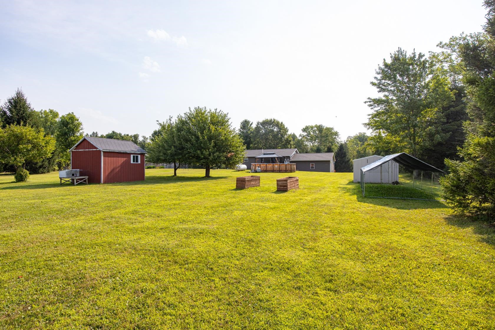 N2275 Bean City Road New London, WI 54961 - Photo 33 of 39 Gallery Image 33