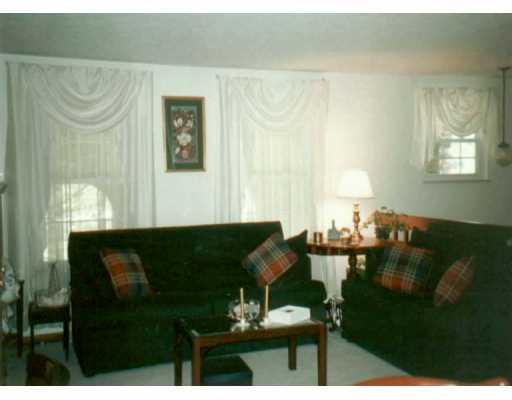 53 West Calvin Drive McKees Rocks, PA 15136 - Photo 5 of 7 Gallery Image 5