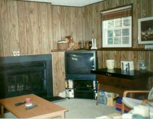 53 West Calvin Drive McKees Rocks, PA 15136 - Photo 7 of 7 Gallery Image 7