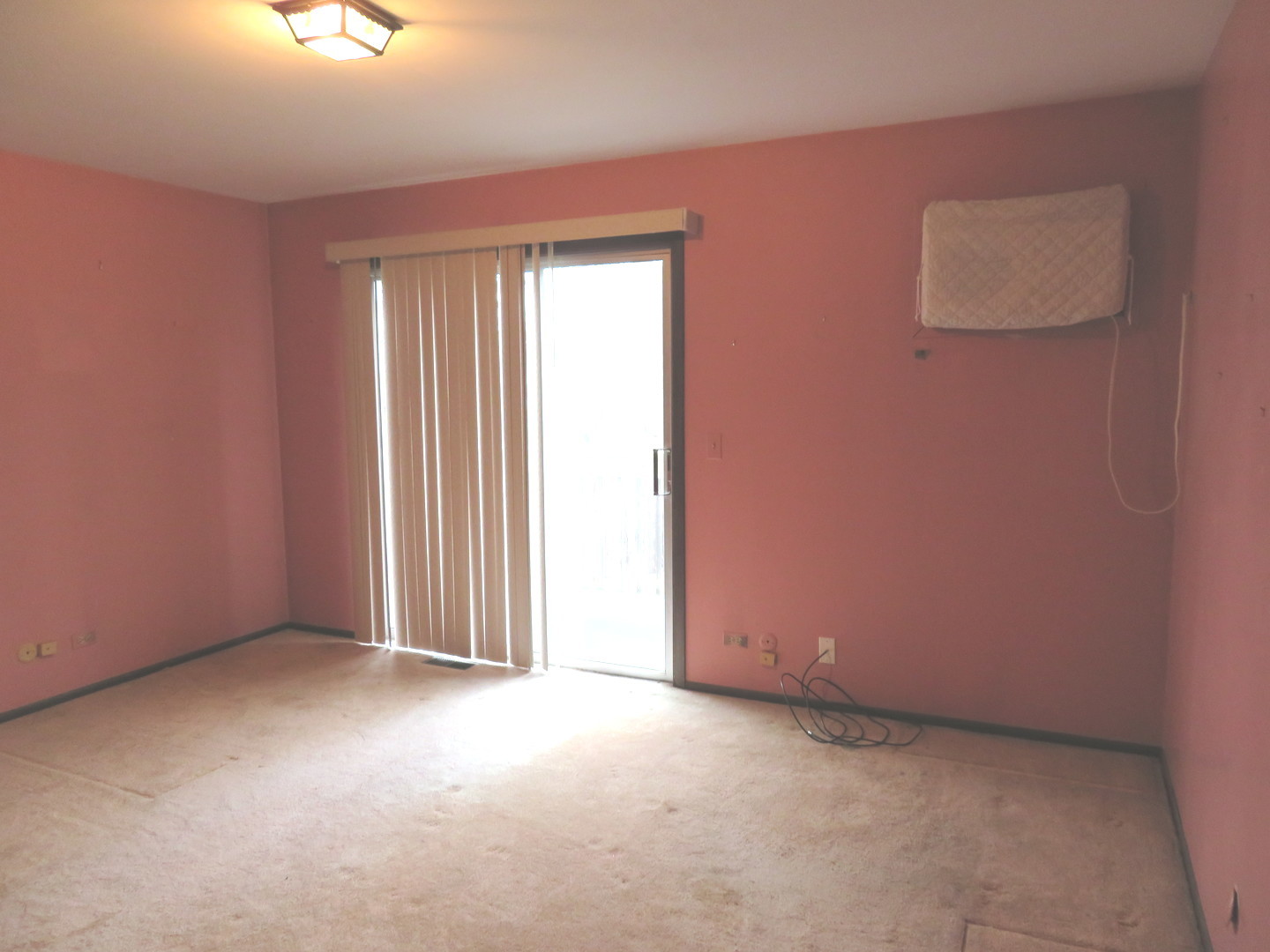 740 Jr Terrace Elmhurst, IL 60126 - Photo 13 of 30 an empty room with windows