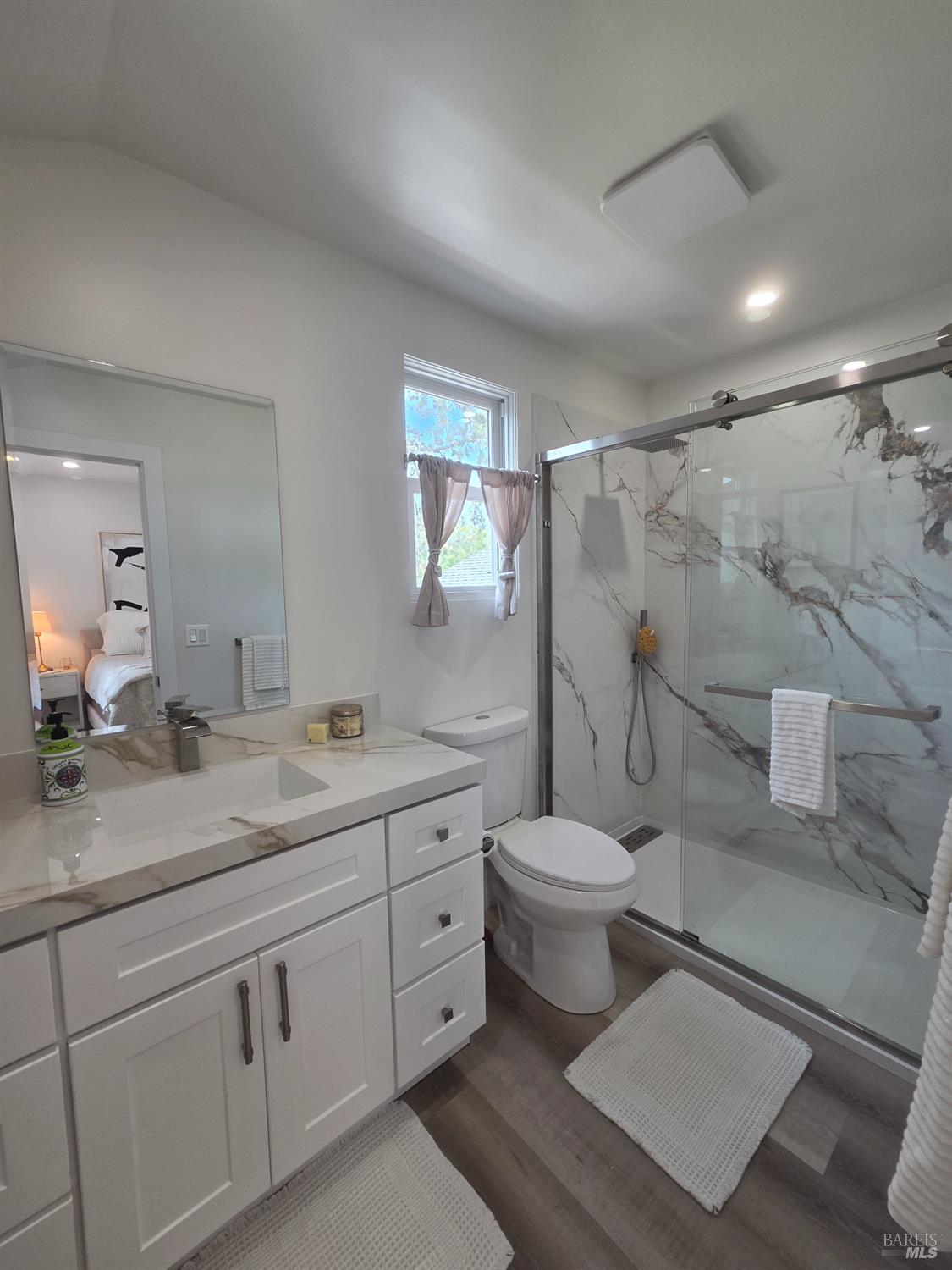 3315 Primrose Court Santa Rosa, CA 95407 - Photo 12 of 19 Ensuite primarry bath