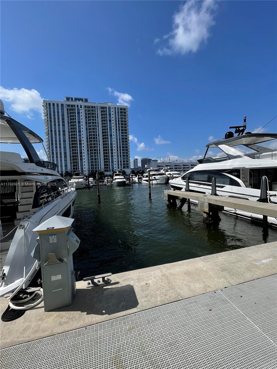 17211 Biscayne Boulevard, Unit 100 North Miami Beach, FL 33160 - Photo 4 of 7