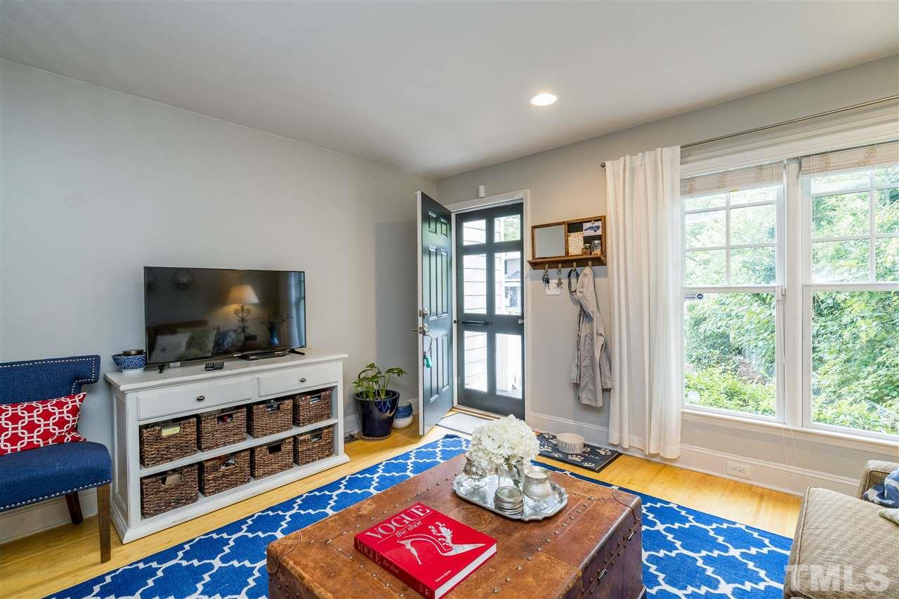2534 Noble Road Raleigh, NC 27608 - Photo 3 of 26