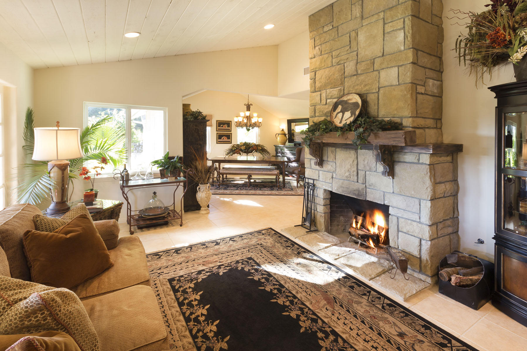 2289 Hermitage Road Ojai, CA 93023 - Photo 6 of 19 IMG_6040-adj3