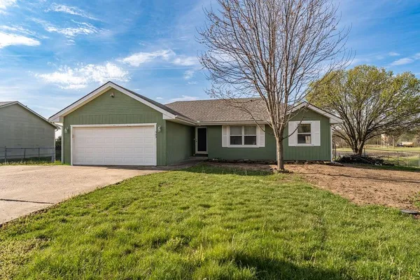 $265,000 | 503 Jennifer Lane, Garden City, MO 64747