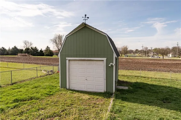 $260,000 | 503 Jennifer Lane, Garden City, MO 64747