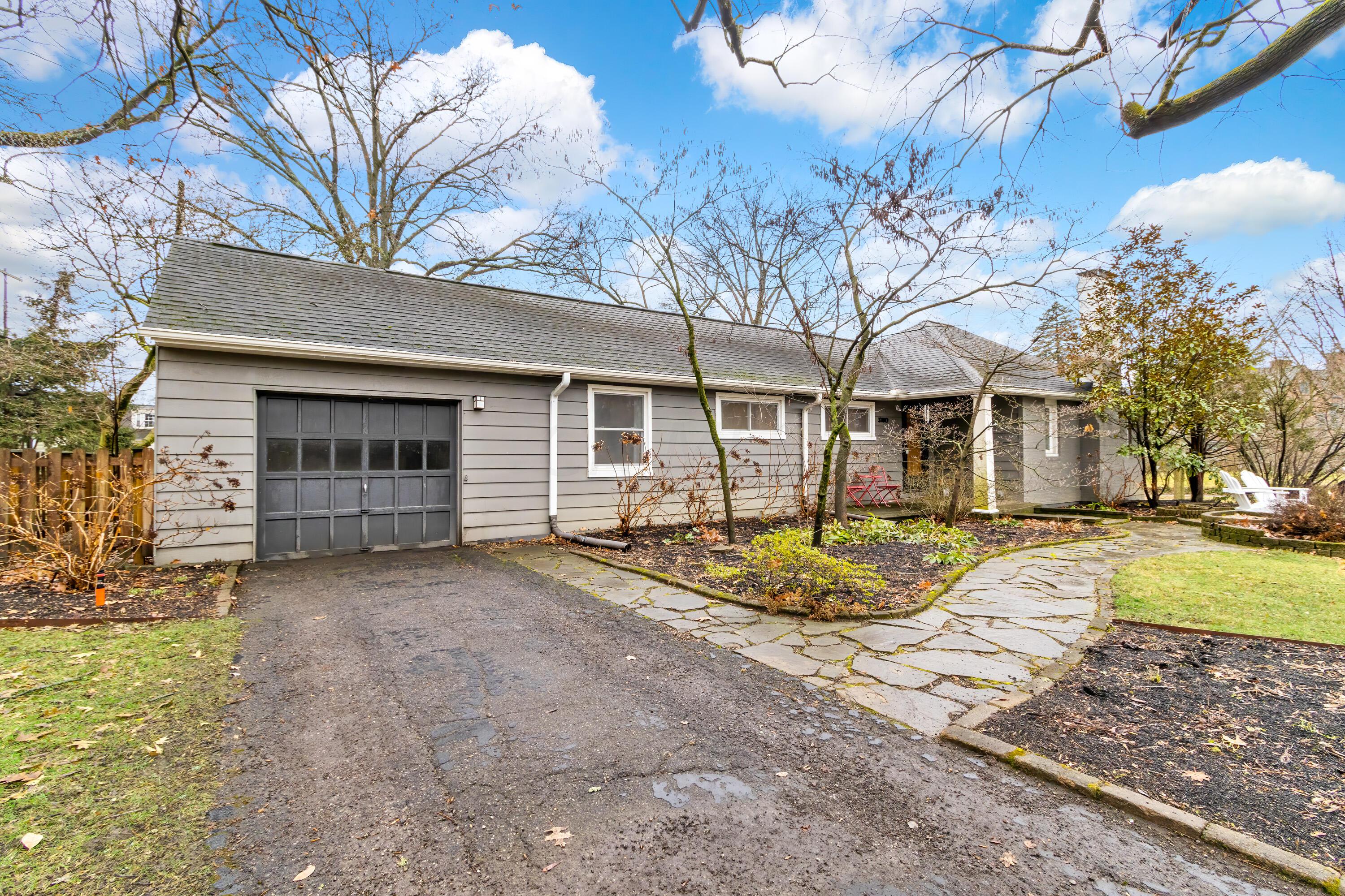 3780 Granden Road Columbus, OH 43214 - Photo 4 of 30 3780 Granden Road-4.jpg-FULL
