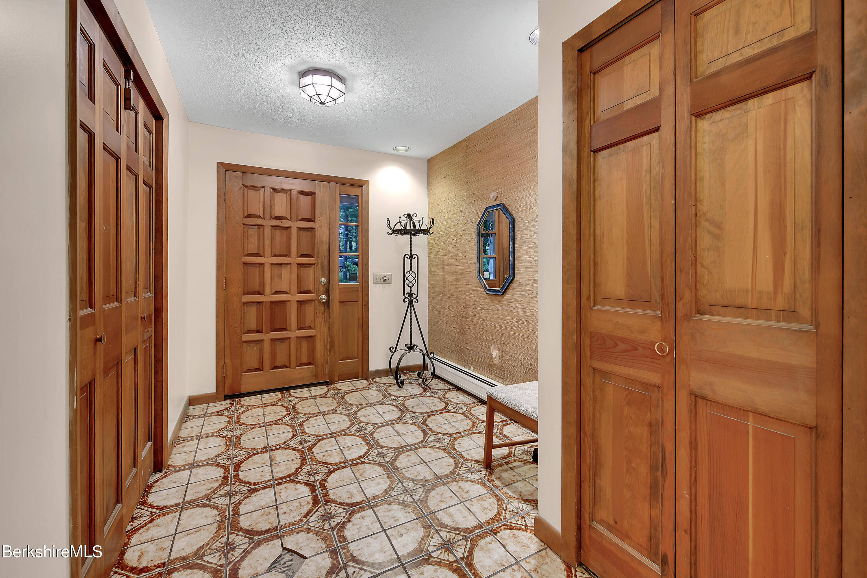 78 Scacebrook Road Richmond, MA 01201 - Photo 9 of 56 entrance foyer
