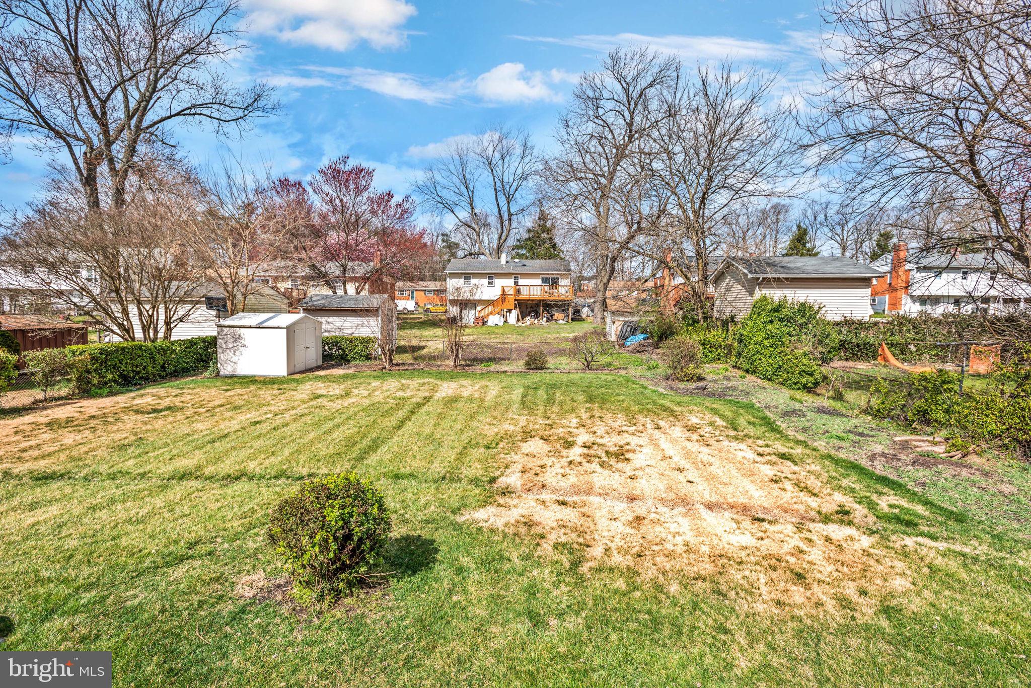 14027 Grayson Road Woodbridge, VA 22191 - Photo 41 of 48 Beautiful flat back yard