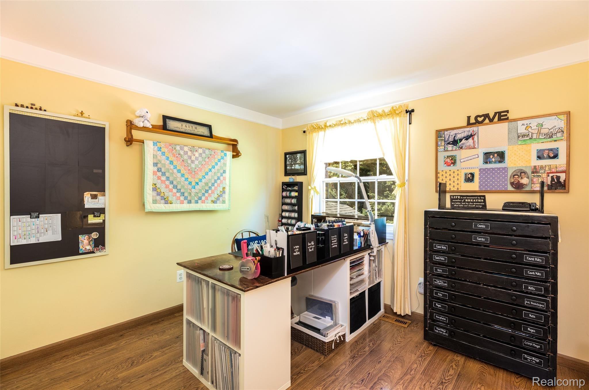 45754 Cider Mill Road Novi, MI 48374 - Photo 33 of 47 26.Bedroom1