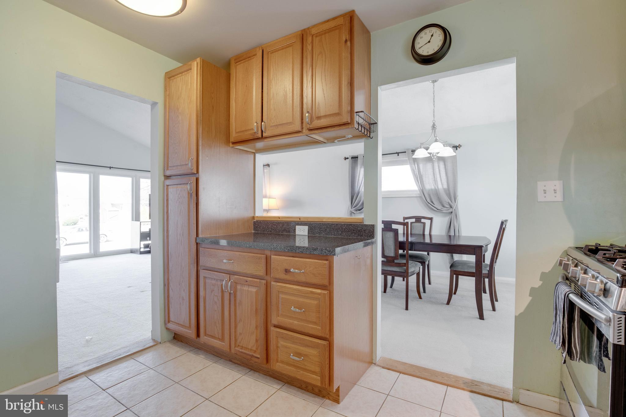 903 Prestwood Road Baltimore, MD 21228 - Photo 13 of 39