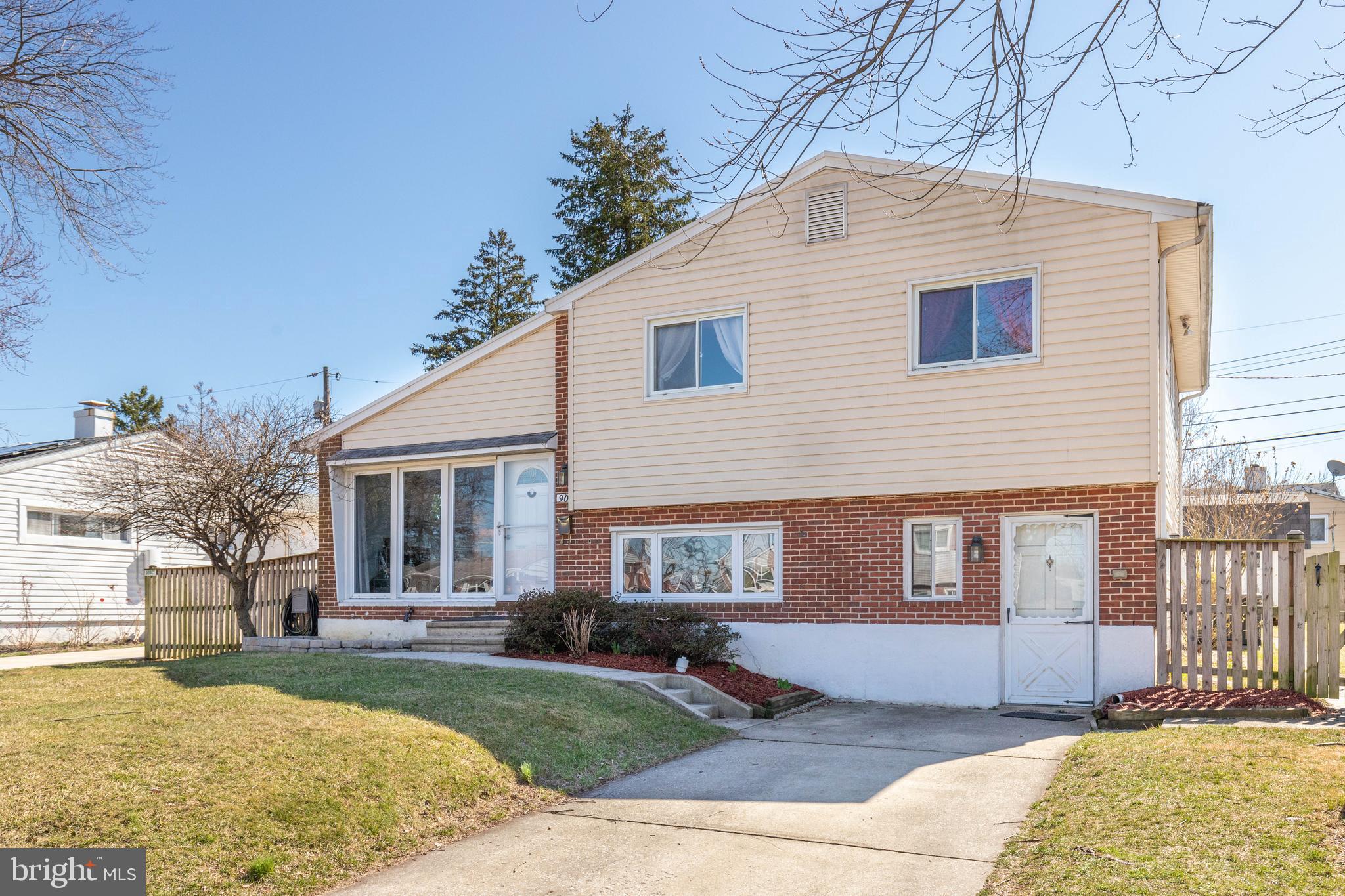 903 Prestwood Road Baltimore, MD 21228 - Photo 3 of 39