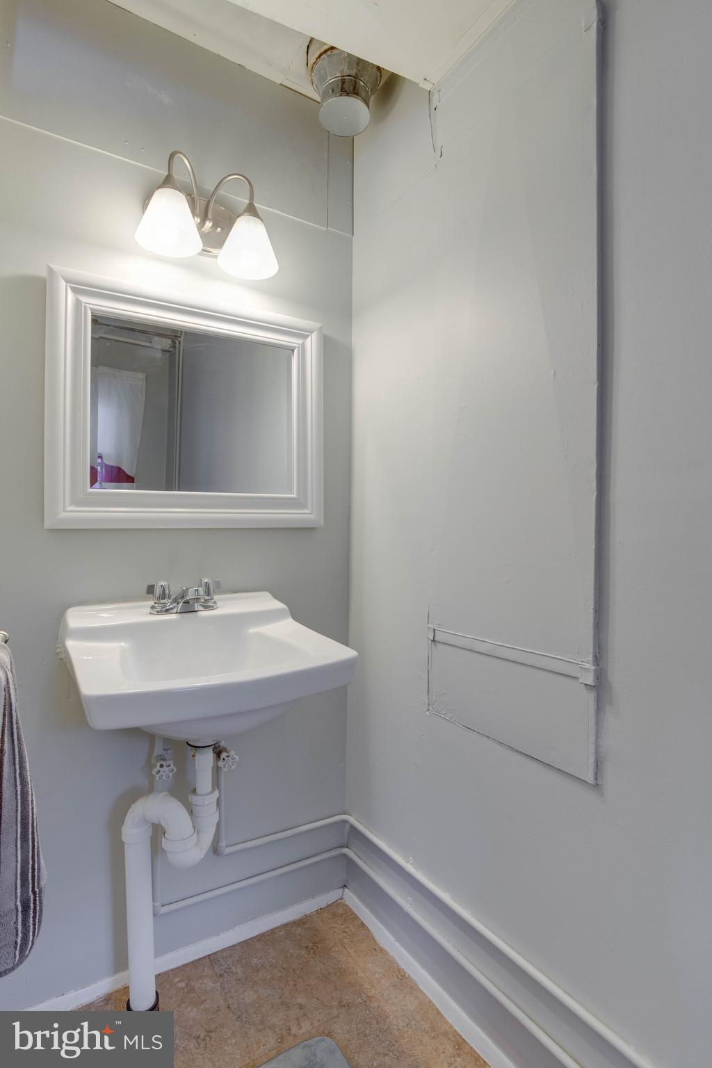 903 Prestwood Road Baltimore, MD 21228 - Photo 28 of 39