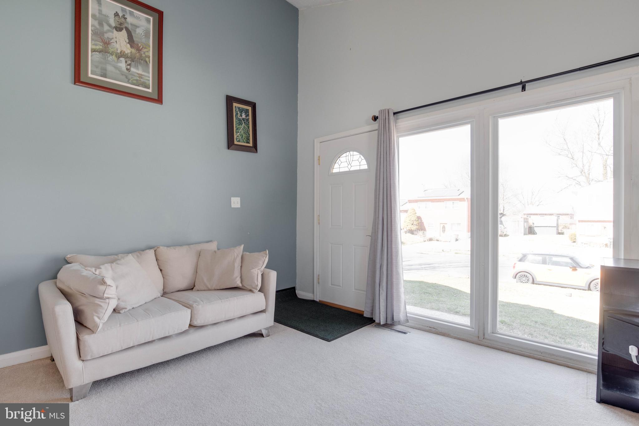 903 Prestwood Road Baltimore, MD 21228 - Photo 4 of 39