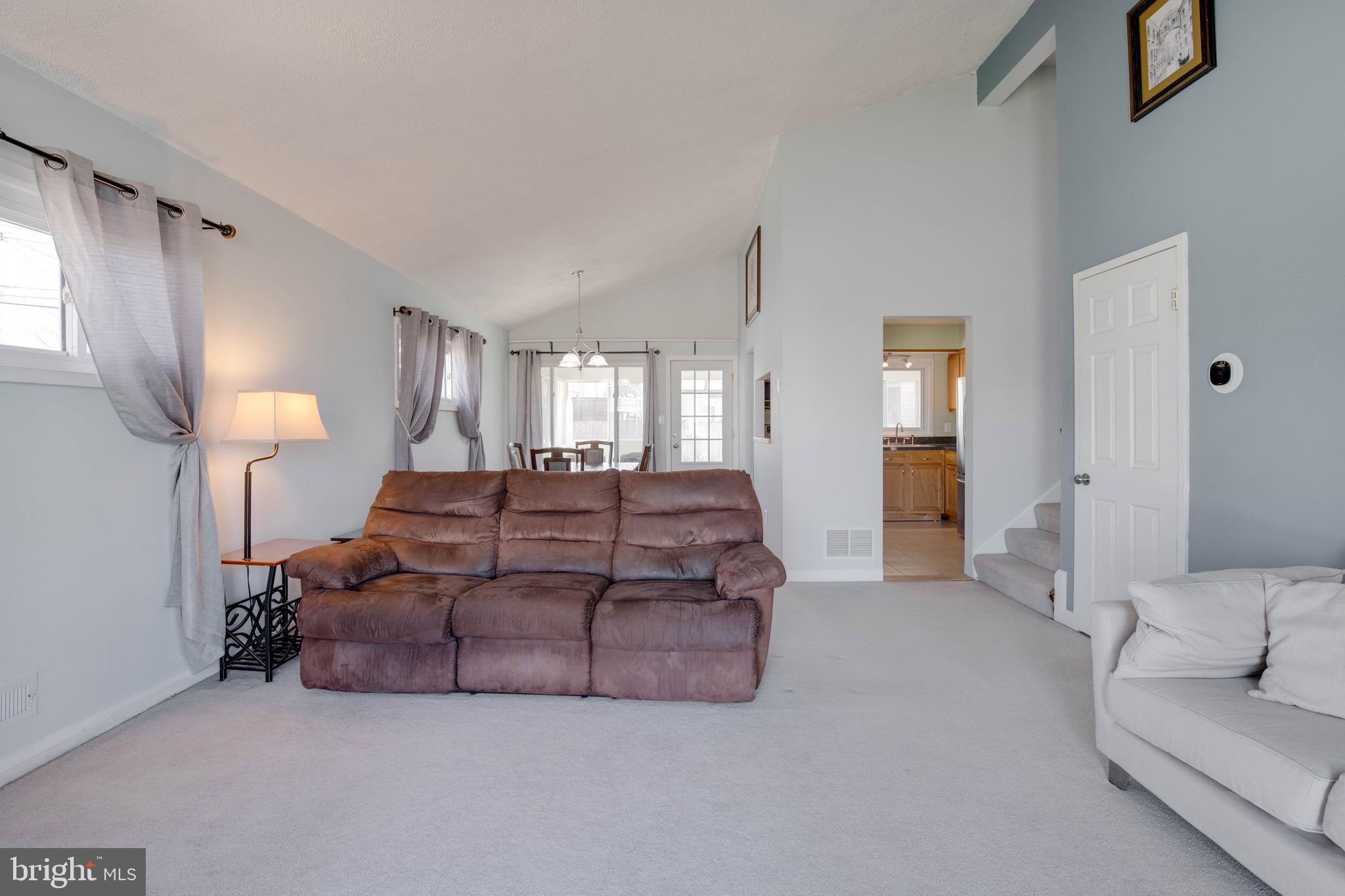 903 Prestwood Road Baltimore, MD 21228 - Photo 7 of 39