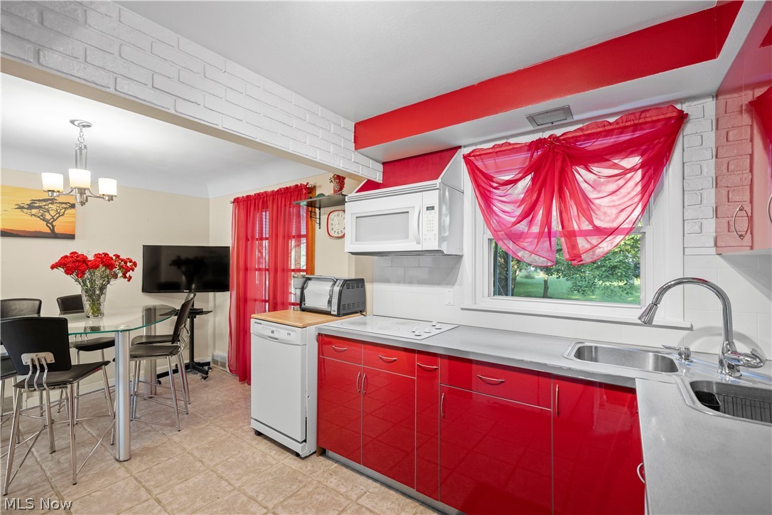 526 Trebisky Road Cleveland, OH 44143 - Photo 5 of 22