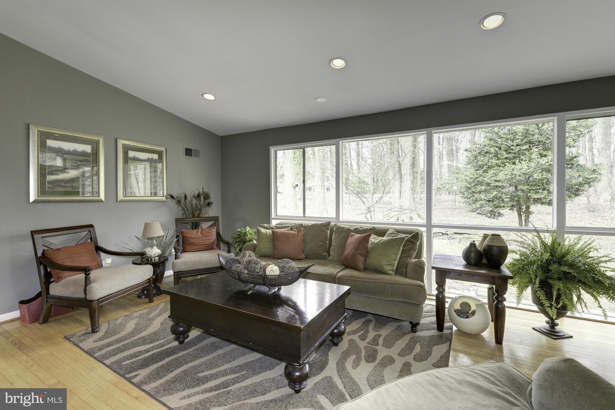 9004 Seven Locks Road Bethesda, MD 20817 - Photo 5 of 18 Family Room