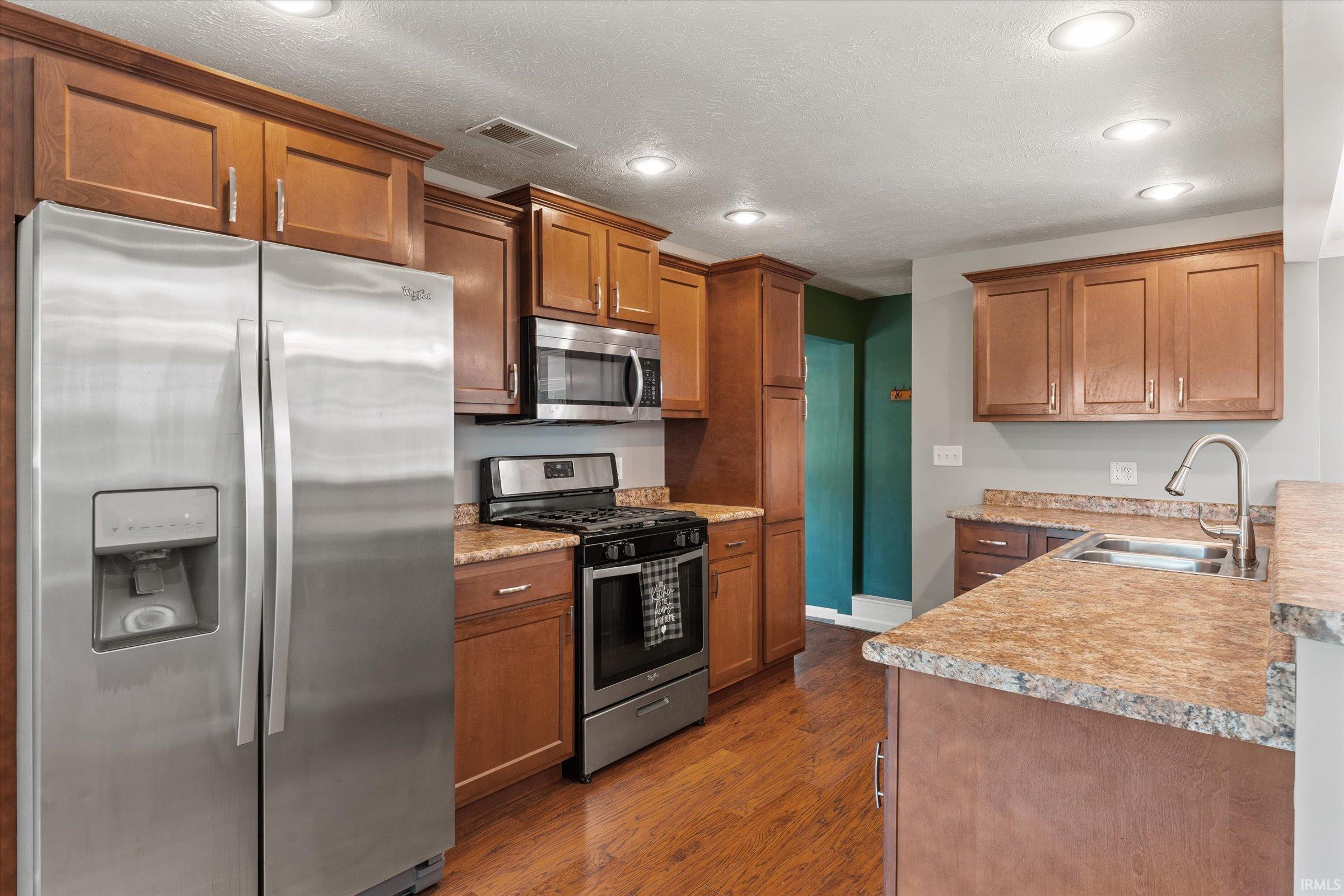 16170 Jackson Road Mishawaka, IN 46544 - Photo 8 of 27