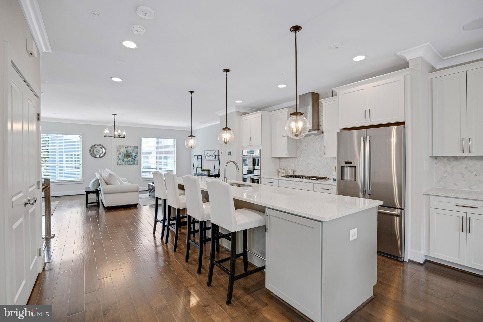 2873 Lowen Valley Road Alexandria, VA 22303 - Photo 3 of 50 Gourmet Kitchen