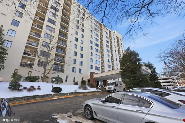 $310,000 | 6300 Stevenson Avenue, Unit 312, Alexandria, VA 22304