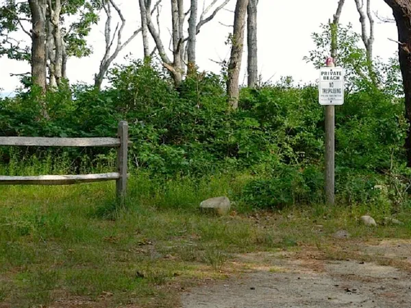 $1,495,000 | 11 Beach Pebble Road, West Tisbury, MA 02568