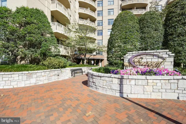$625,000 | 7111 Woodmont Avenue, Unit 402, Bethesda, MD 20815