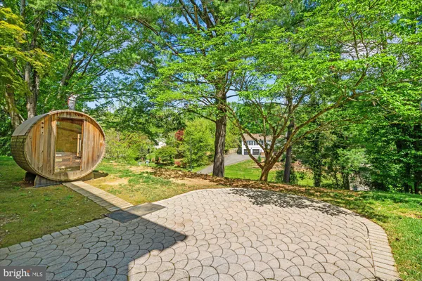 $1,600,000 | 1732 Chesterford Way, McLean, VA 22101