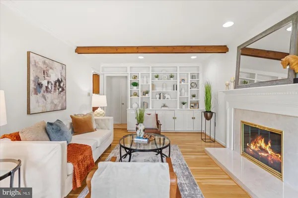 $1,600,000 | 1732 Chesterford Way, McLean, VA 22101