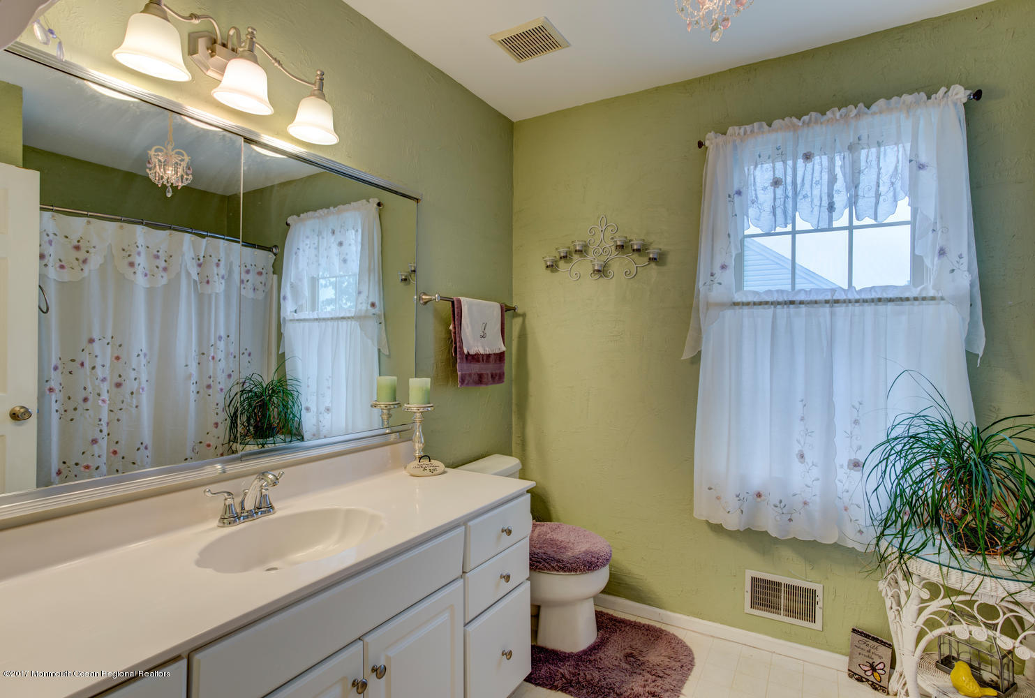 116 Torpedo Road Manahawkin, NJ 08050 - Photo 14 of 25 Master bath
