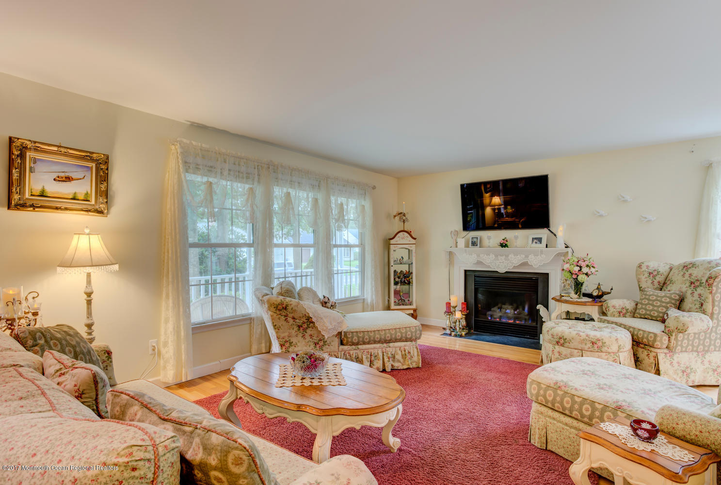 116 Torpedo Road Manahawkin, NJ 08050 - Photo 4 of 25 Living room