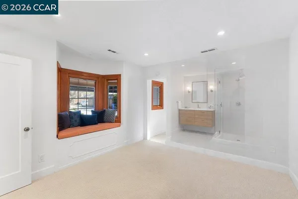 $1,565,000 | 1079 West Holly Street, Walnut Creek, CA 94598