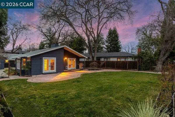 $1,565,000 | 1079 West Holly Street, Walnut Creek, CA 94598