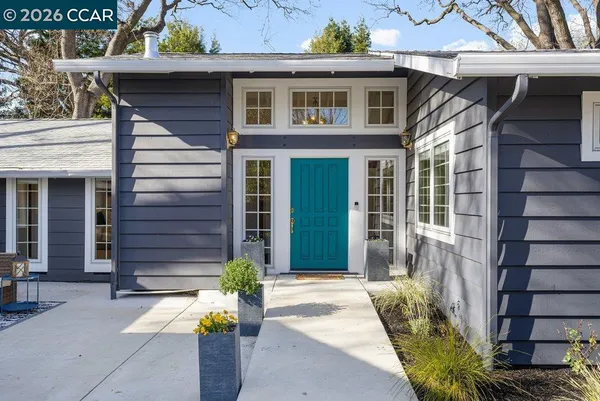 $1,565,000 | 1079 West Holly Street, Walnut Creek, CA 94598