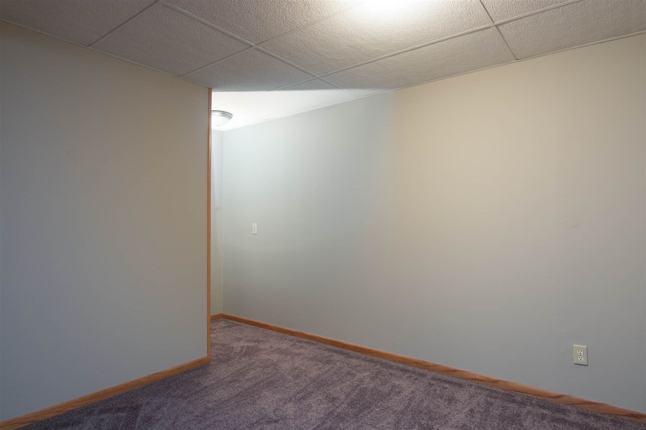 983 Winborne Road Lake Summerset, IL 61019 - Photo 15 of 22 a view of an empty room