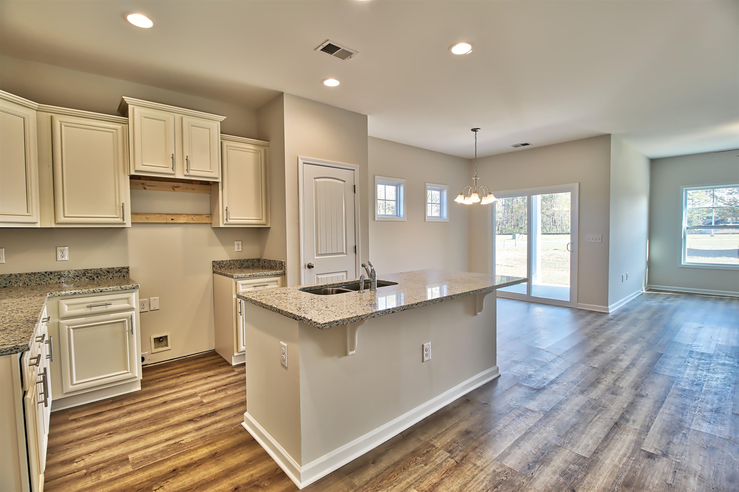 3533 Hardee Avenue Loris, SC 29569 - Photo 5 of 15 Gallery Image 5