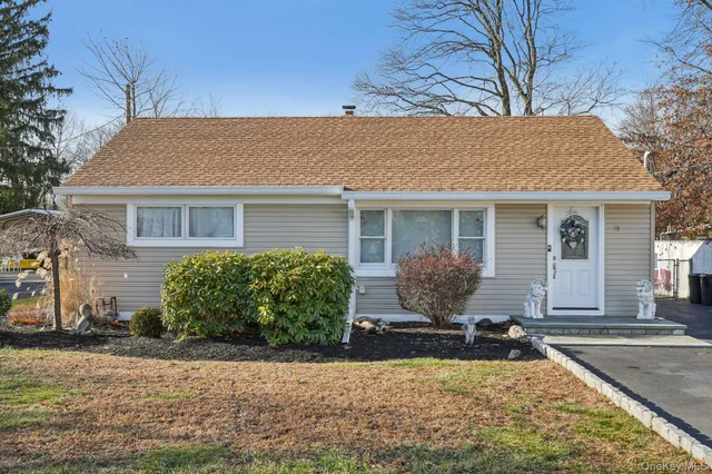 $485,000 | 19 Tanneyanns Lane, West Haverstraw, NY 10993