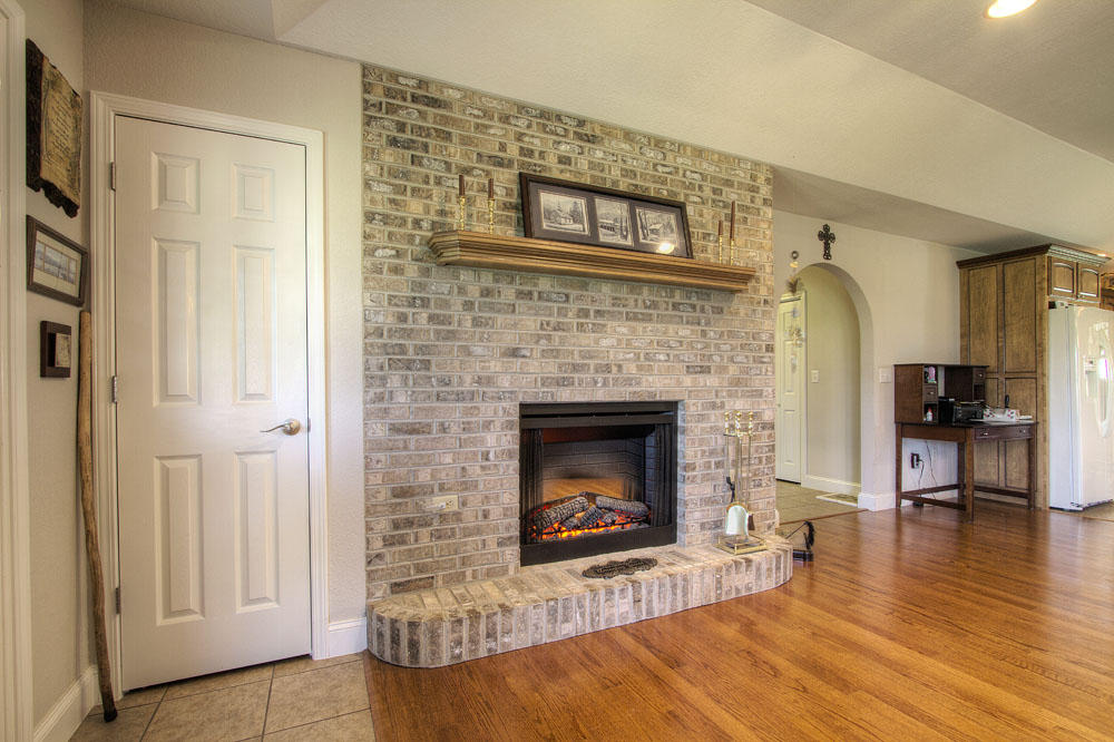3939 Katy Hollar Rd. Sevierville, TN 37862 - Photo 5 of 36 IMG_7581LR