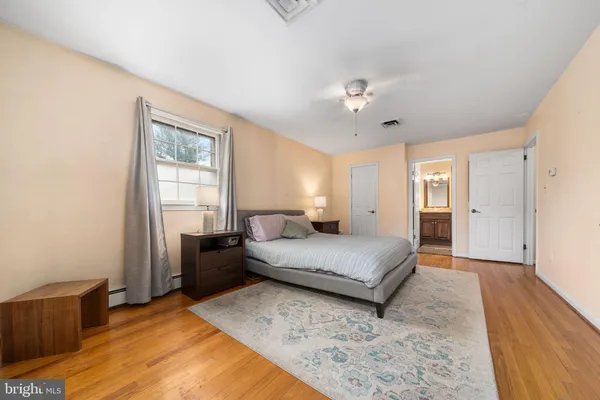 $4,000 | 12013 Hamden Court, Oakton, VA 22124