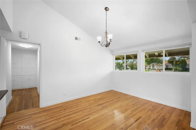 $4,000 | 7948 De Soto Avenue, Canoga Park, CA 91304