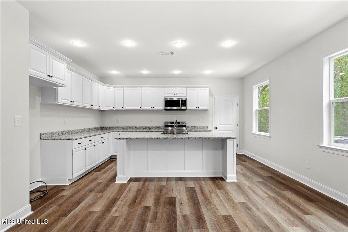 6015 Choctaw Place Kiln, MS 39556 - Photo 11 of 46 12-Kitchen