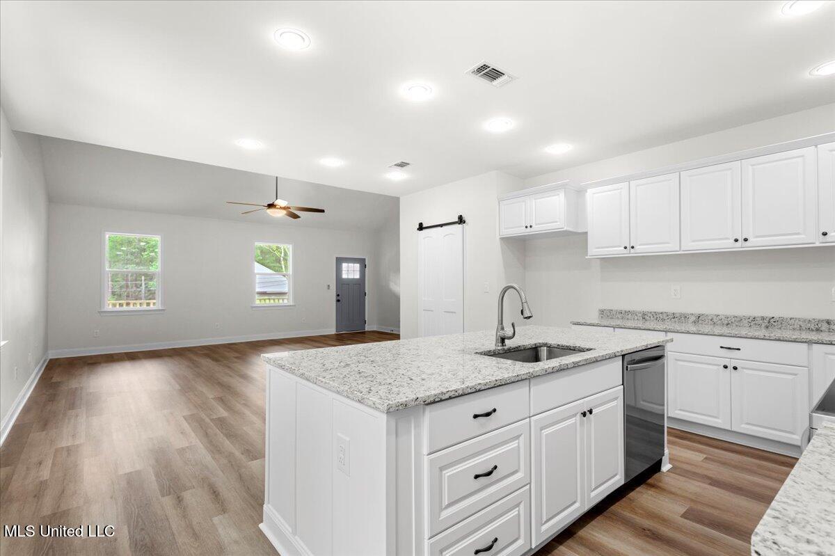 6015 Choctaw Place Kiln, MS 39556 - Photo 12 of 46 14-Kitchen